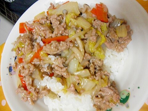 豚ミンチの中華丼